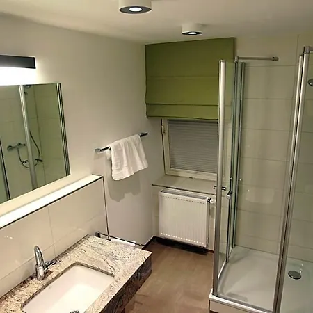 Hotel-restaurant Entrada מלון בילפלד